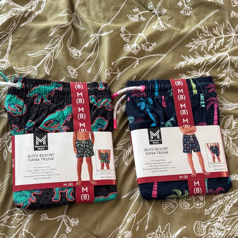 Boys M (8) swim trunks dinosaur and palm trees